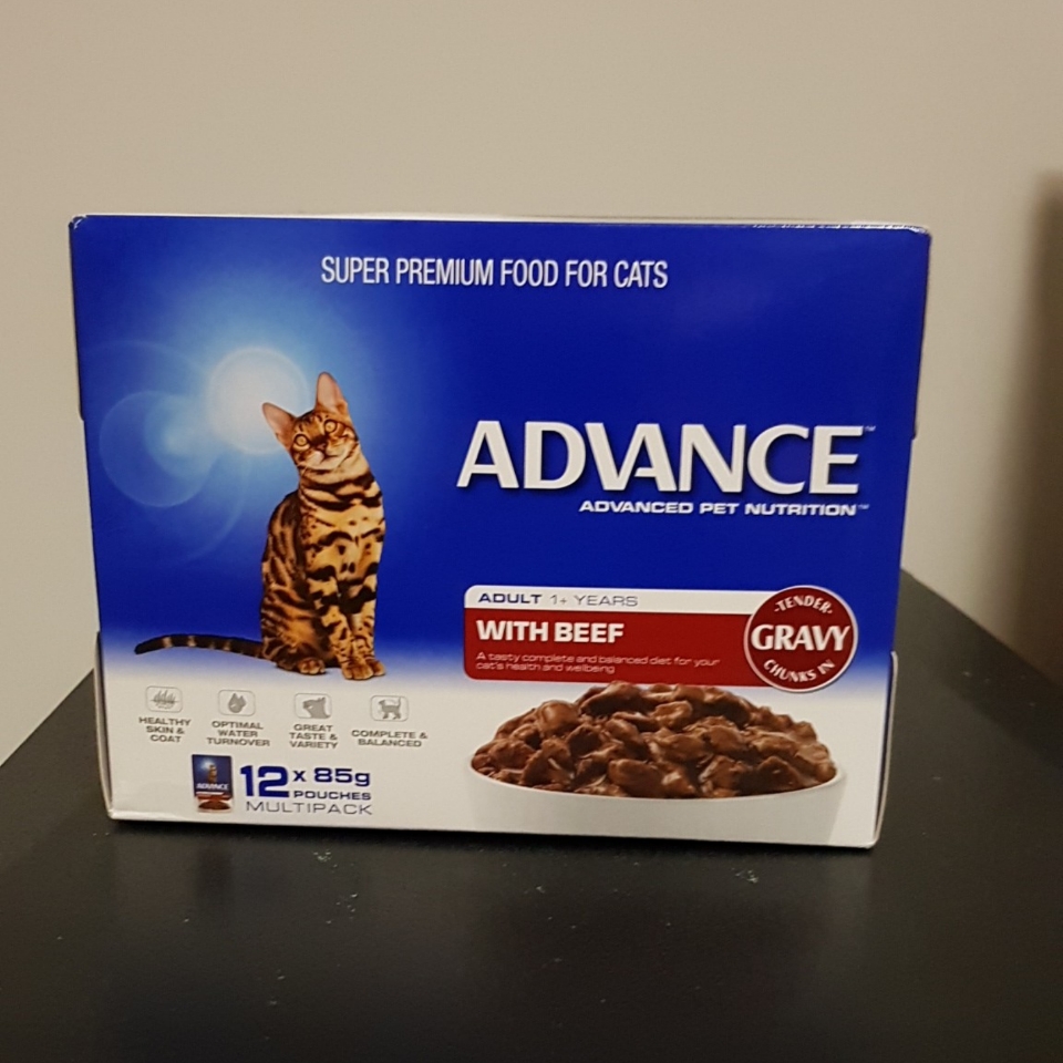 Advance Tender Beef Chunks In Gravy Adult 1+ Years Pouches Wet Cat Food