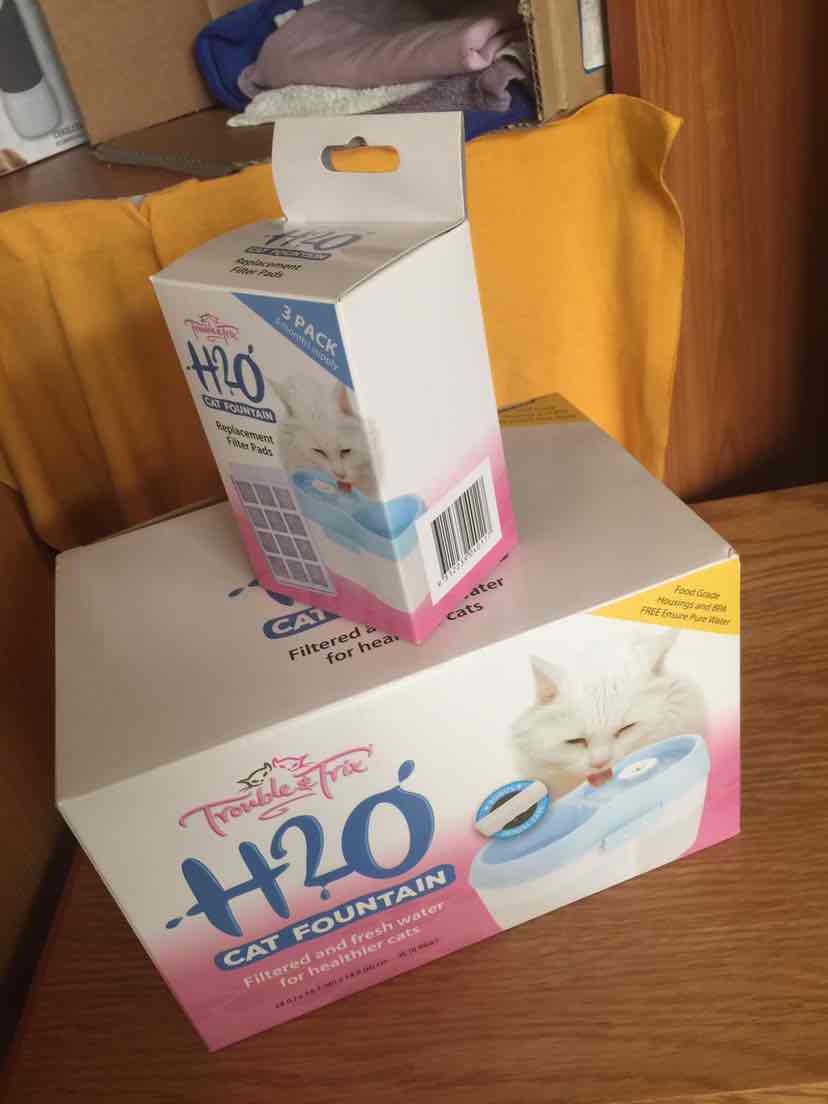 Trouble And Trix Cat Water H2O Fountain Replacement Filter 12 Pack 31.42