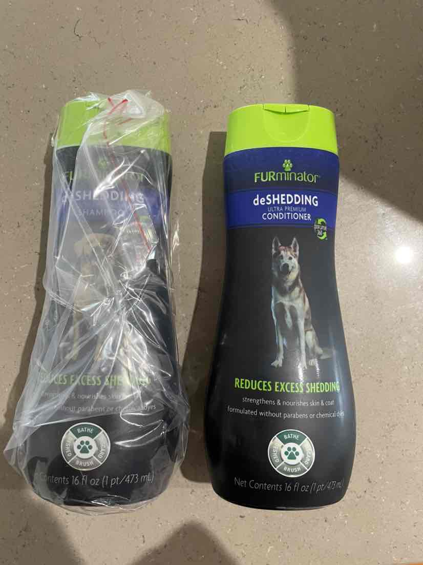 FURminator Deshedding Ultra Premium Shampoo For Dogs 473ml